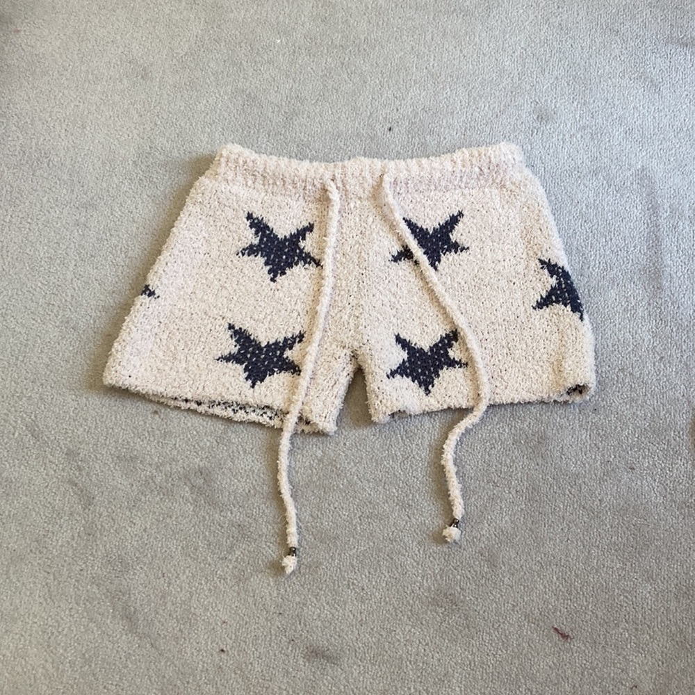 Items from Nordstrom pallet unboxing packaged W 15 L 12 Star Knit Shorts